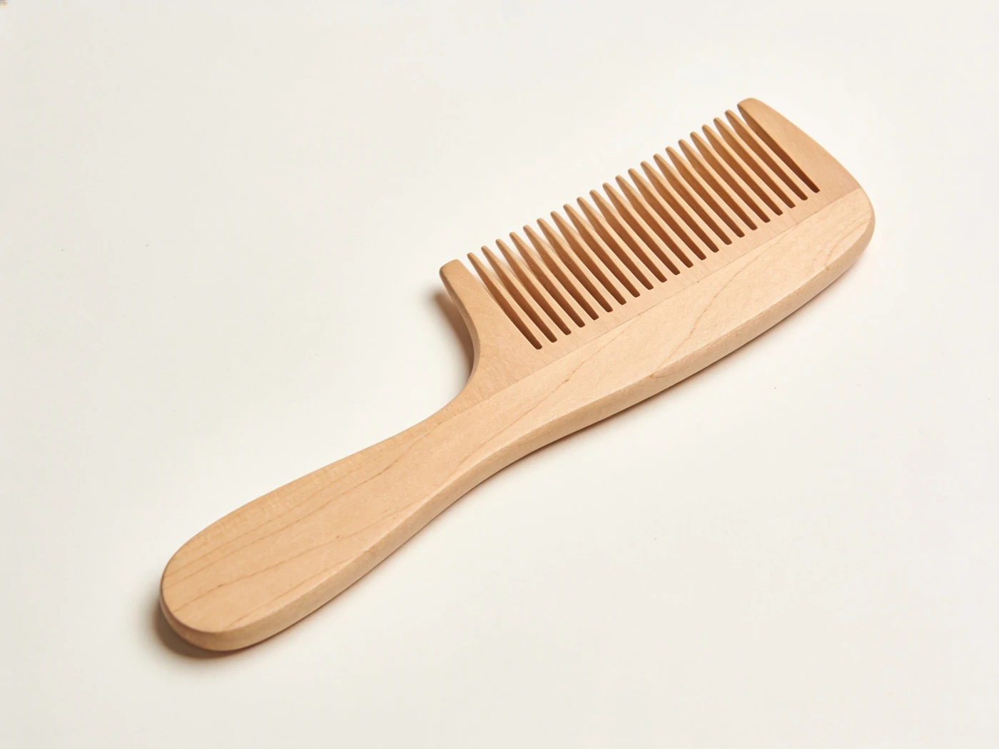 Handle Styling Comb