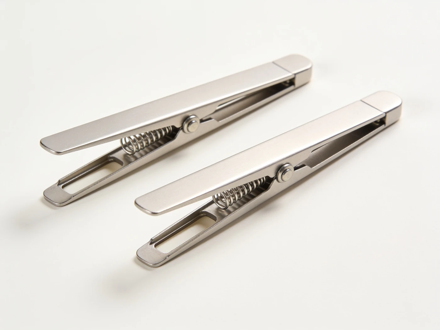 Duckbill Section Clip Pair